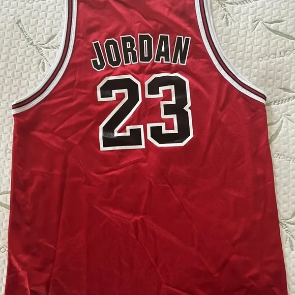 Vintage 1990s Micheal Jordan jersey. Youth size XL 18-20. Excellent condition